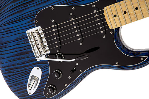 Limited Edition Sandblasted Stratocaster Sapphire Blue Transparent Fender