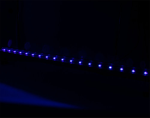 SlimSTRIP UV-18 IRC Chauvet DJ