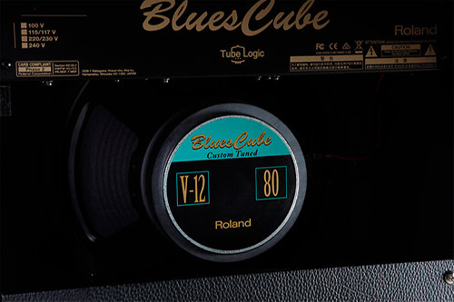 Blues Cube Hot Black Roland