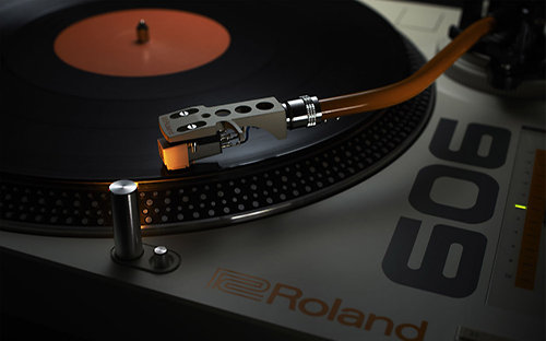 TT-99 : Platine à Entrainement Direct Roland - SonoVente.com