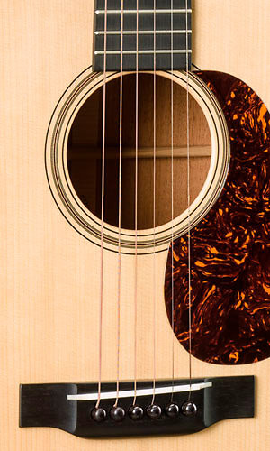 00-18 Authentic 1931 Martin Guitars