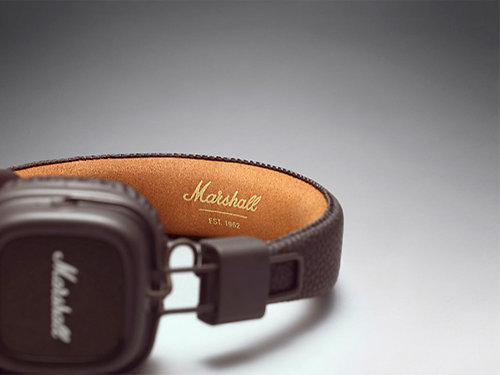 Auriculares inalámbricos con bluetooth en marrón Major II de Marshall