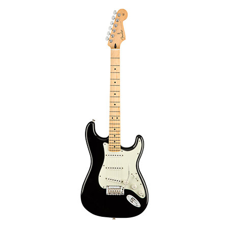 Player Strat MN Black Bundle Fender
