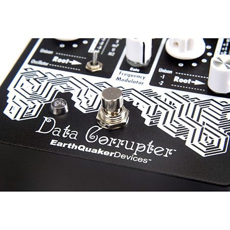 Data Corrupter Modulated Monophonic Harmonizing PLL EarthQuaker Devices