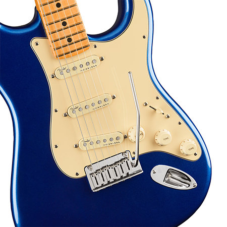 American Ultra Stratocaster MN Cobra Blue Fender