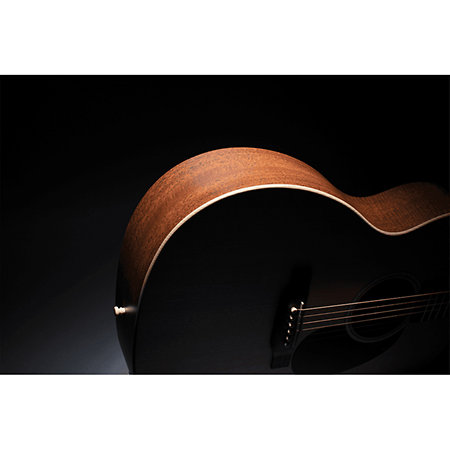 000X2E-01 + housse Martin Guitars