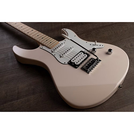 Pacifica 112VM Sonic Pink Yamaha