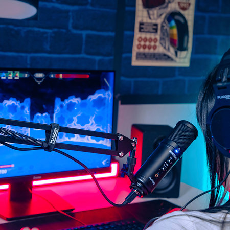 Podcast Arm Plugger Studio