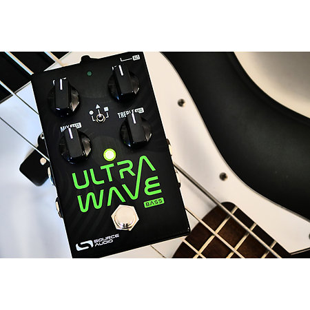 SA251 Ultrawave Bass Distortion Lab Source Audio