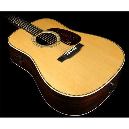HD-28E Standard Natural + étui Martin Guitars