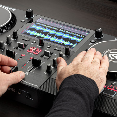 Numark Party Mix Live et HF175 - Contrôleur DJ avec Enceintes DJ et Jeux de  Lumières Intégrées, Table de Mixage, Platines DJ Tactiles et Casque DJ