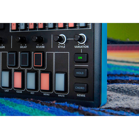 J-6 Chord Synth Aira Compact Roland