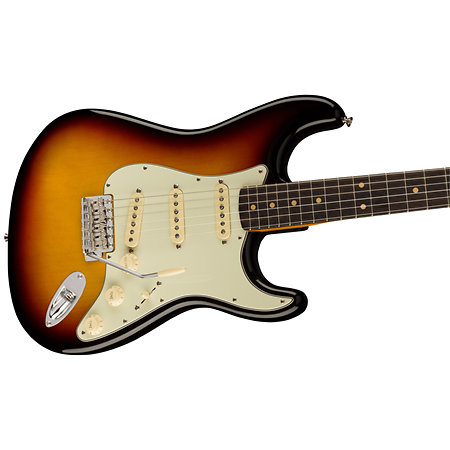 American Vintage II 1961 Stratocaster 3-Color Sunburst Fender