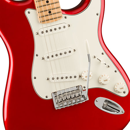 Player Stratocaster MN Candy Apple Red Fender