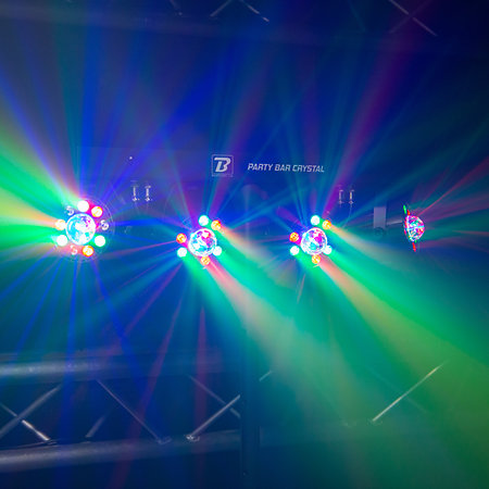 JB SYSTEMS PARTY BAR Barre jeux de lumière DJ équipé de 4 effets projecteur  Led RGB + Derby + Laser