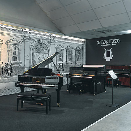 Pleyel P 120 Black