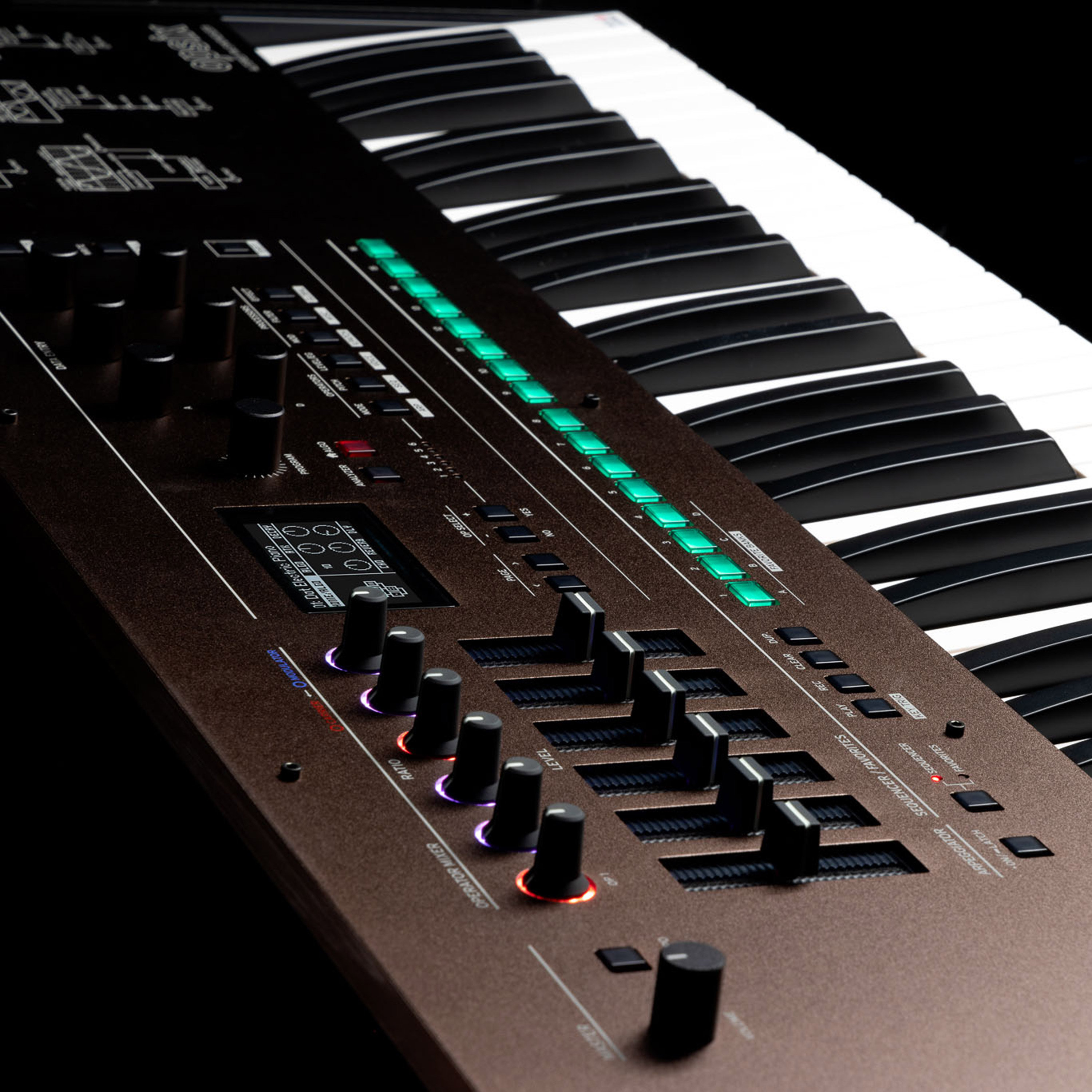 OPSIX-SE + Hardcase : Synthétiseur Korg - SonoVente.com