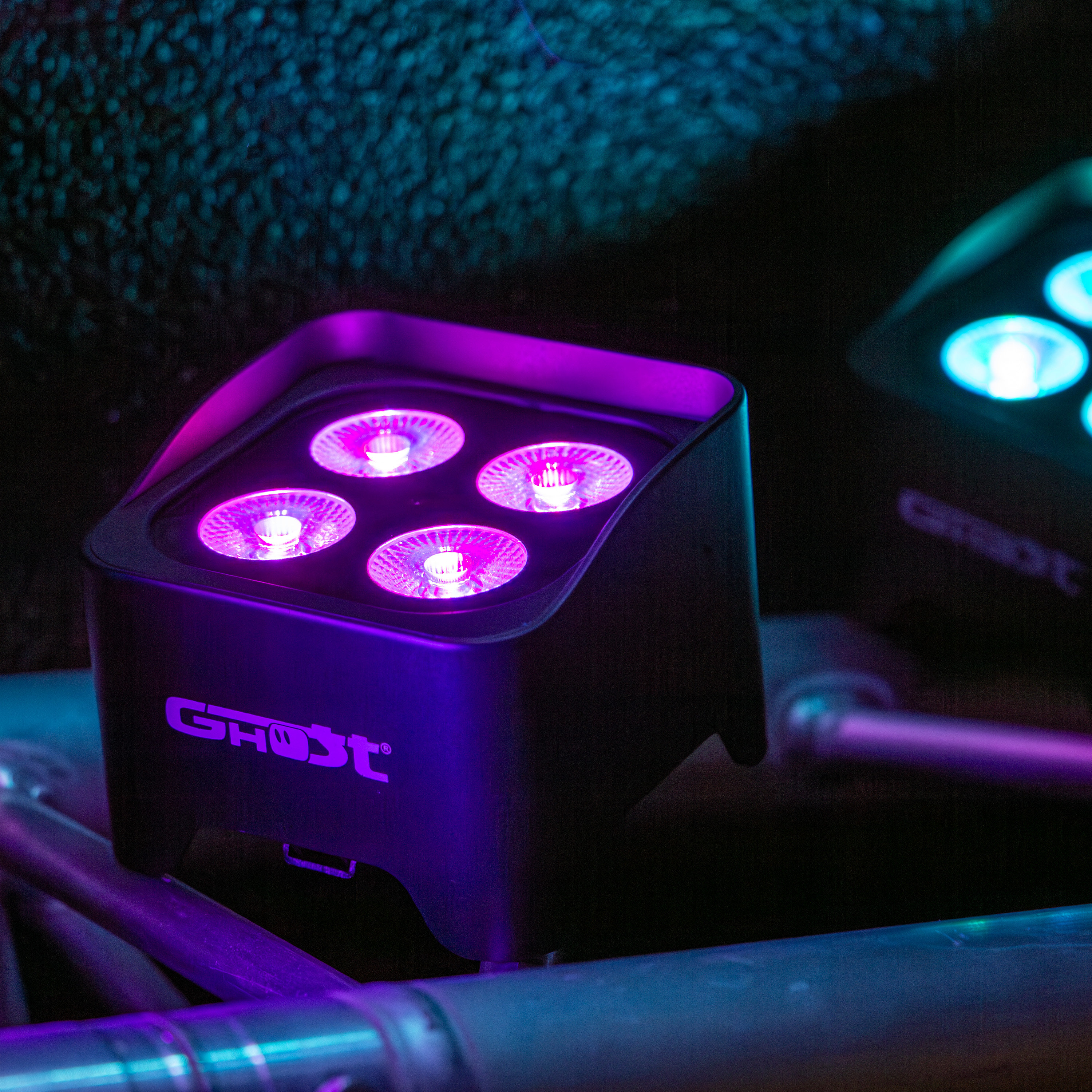 Ghost QUICKCOLOR SET - Projecteur archi à LED SonoVente.com