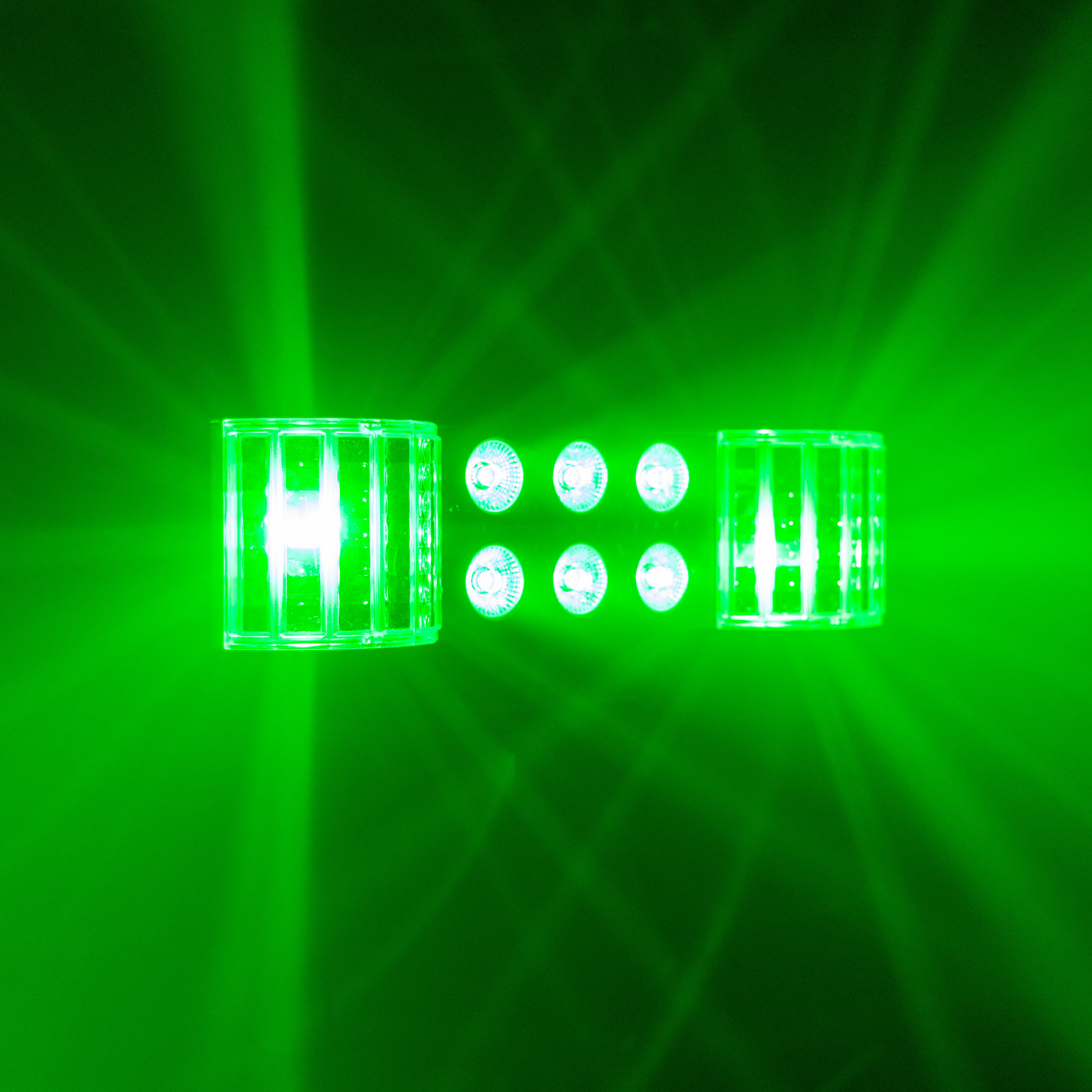 BoomToneDJ Twin Derby - Jeu De Lumière 3-en-1 RGBW Avec Effets Derby, Wash Et Strobe + Trépied Réglable