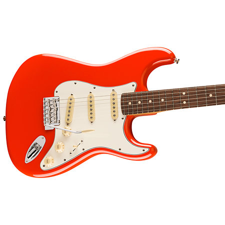 Player II Stratocaster RW Coral Red Fender