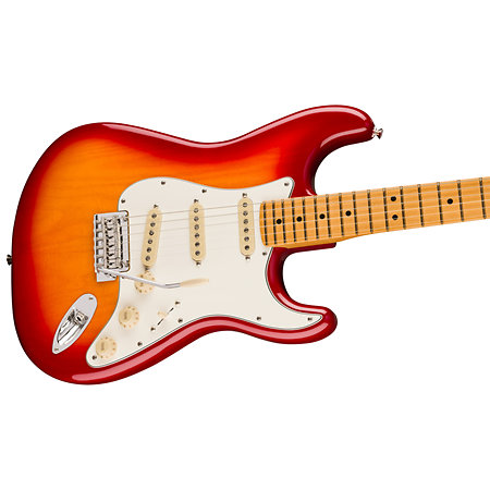 Player II Stratocaster MN Aged Cherry Burst Fender