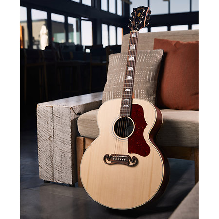 SJ-200 Studio Rosewood Satin Natural  + Etui Gibson