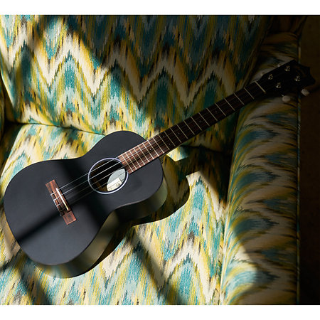 Martin Guitars 0X Tenor Uke Black + Housse