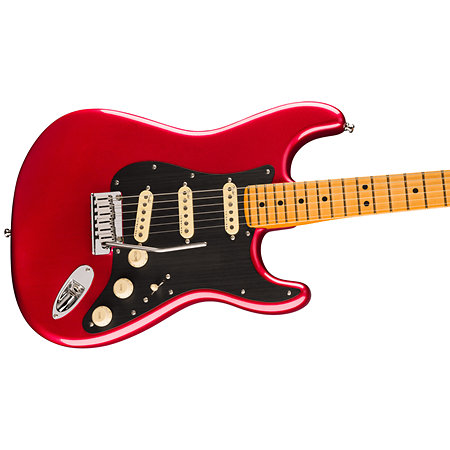 American Ultra II Stratocaster SSS MN Sinister Red + Etui Fender