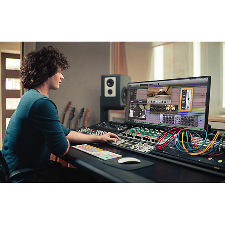 Universal Audio Apollo X8 Gen 2 Essentials+